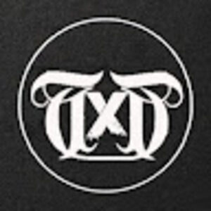 Meet your Posher, Tux property